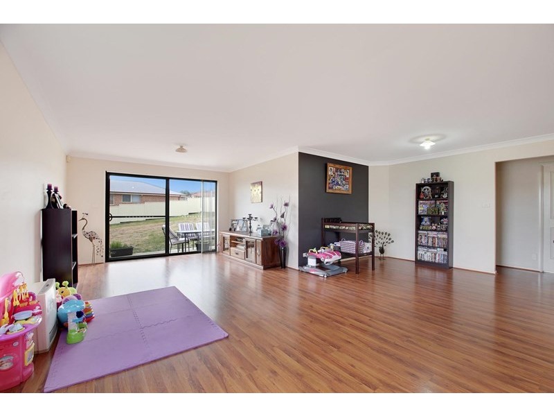 26 Melliodora Drive, Goulburn NSW 2580