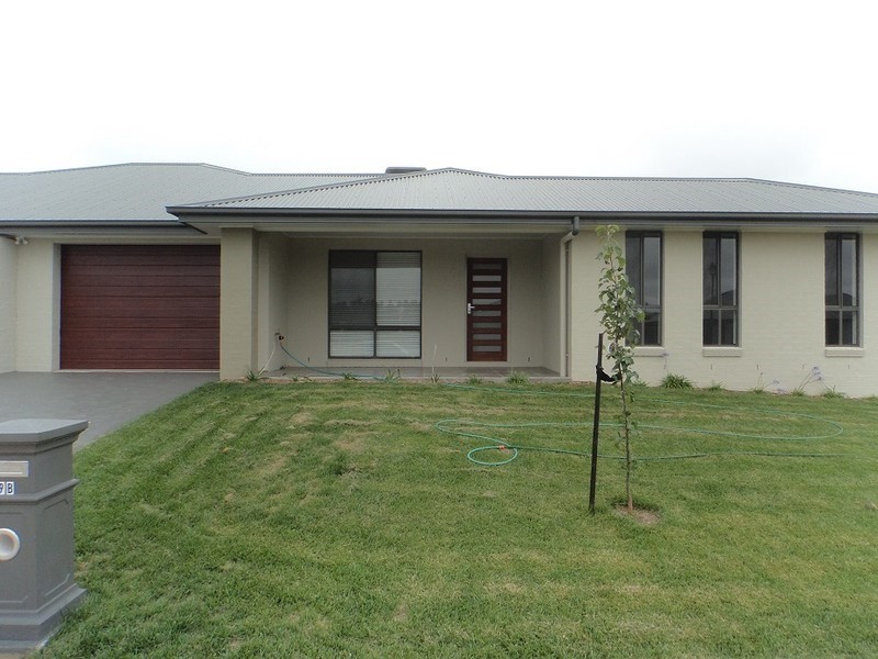 19B Mewburn Drive, Goulburn NSW 2580