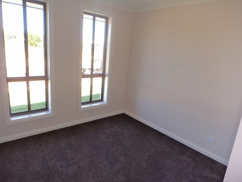 19B Mewburn Drive, Goulburn NSW 2580