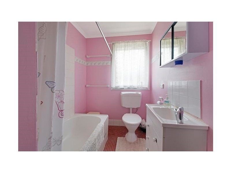 3 Strathallen Crescent, Goulburn NSW 2580