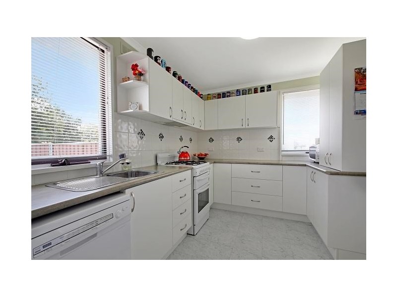 3 Strathallen Crescent, Goulburn NSW 2580