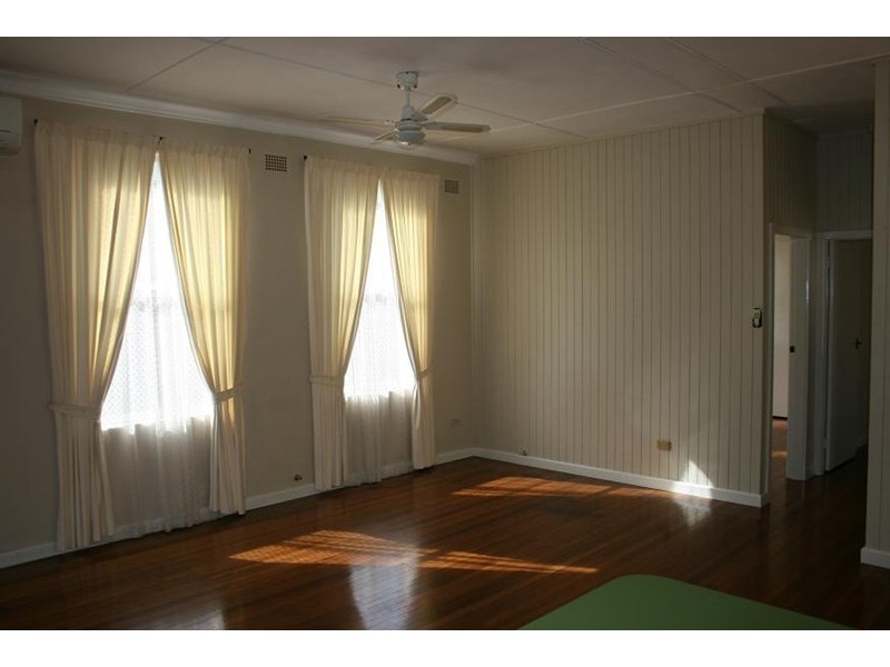 135 Clifford Street, Goulburn NSW 2580