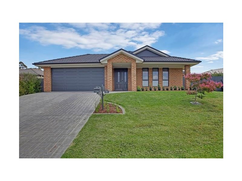 24 Barry Crescent, Goulburn NSW 2580