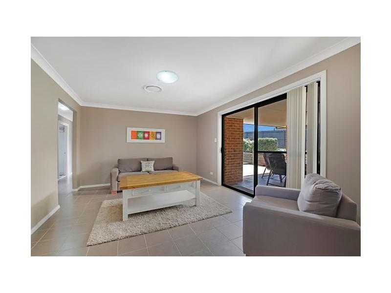 24 Barry Crescent, Goulburn NSW 2580