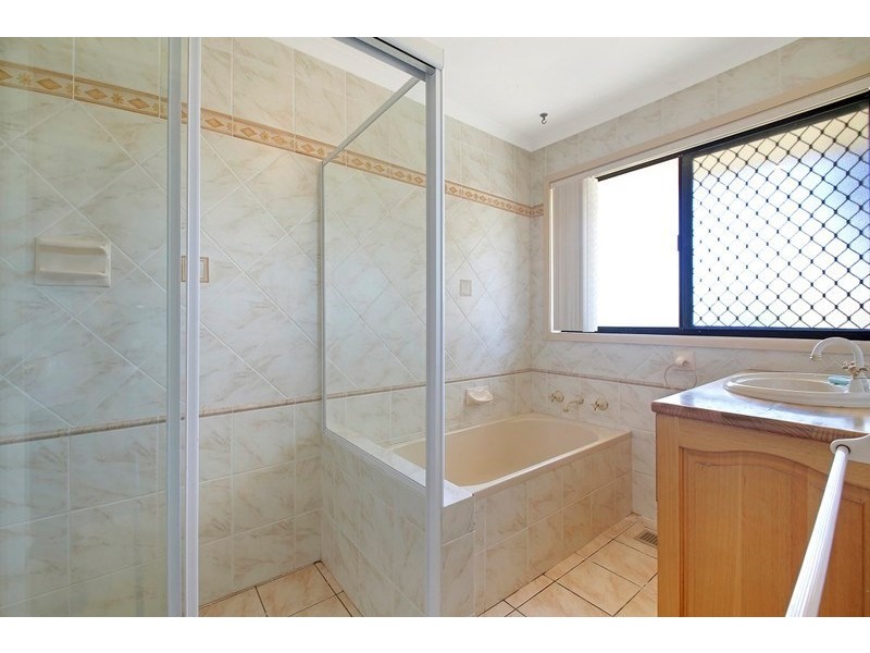 12 Komungla Crescent, Goulburn NSW 2580