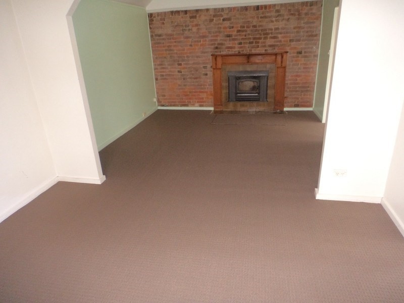 74 Victoria Street, Goulburn NSW 2580