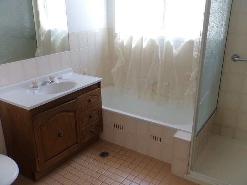 74 Victoria Street, Goulburn NSW 2580