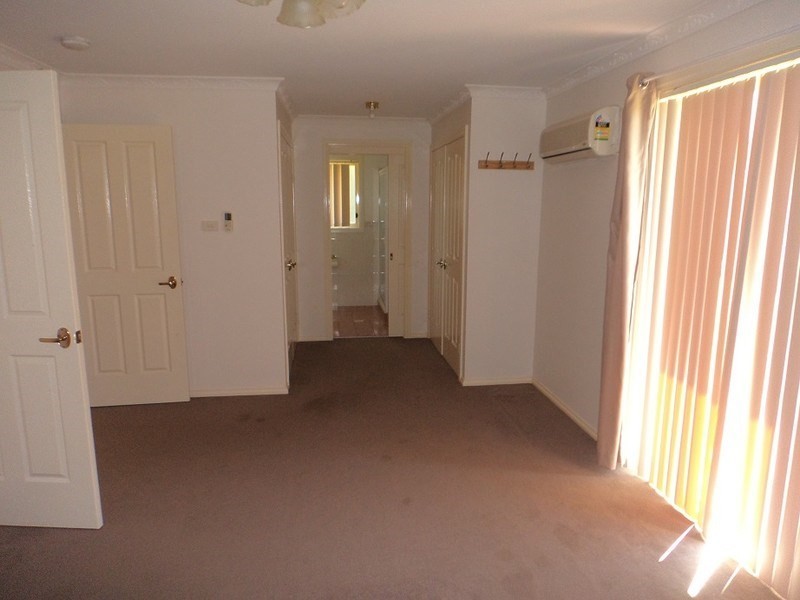 44 Jacqua Avenue, Goulburn NSW 2580