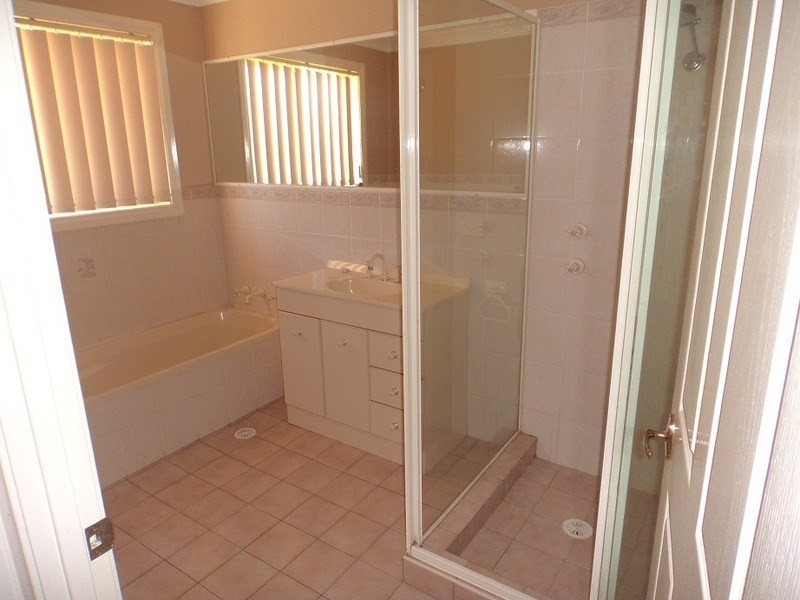 44 Jacqua Avenue, Goulburn NSW 2580