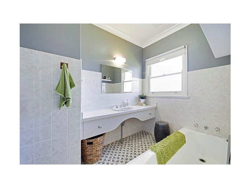 80 Cathcart Street, Goulburn NSW 2580