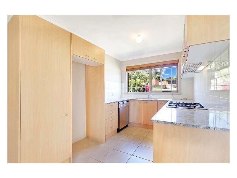 11 Holland Street, Goulburn NSW 2580