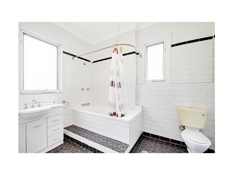 163 Bourke Street, Goulburn NSW 2580