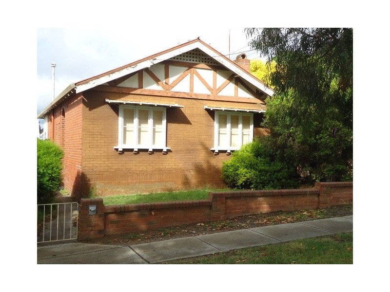 122 Addison Street, Goulburn NSW 2580