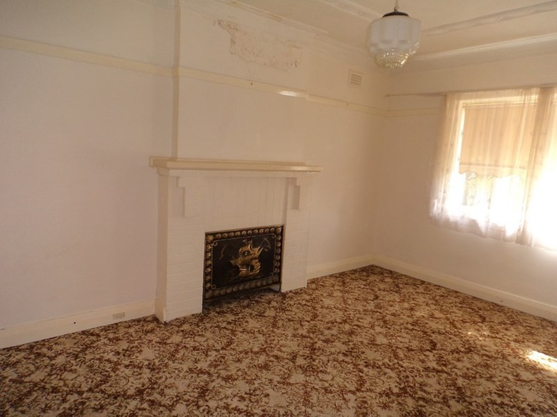 122 Addison Street, Goulburn NSW 2580