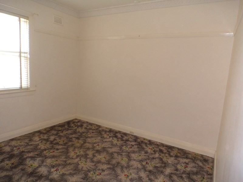 122 Addison Street, Goulburn NSW 2580