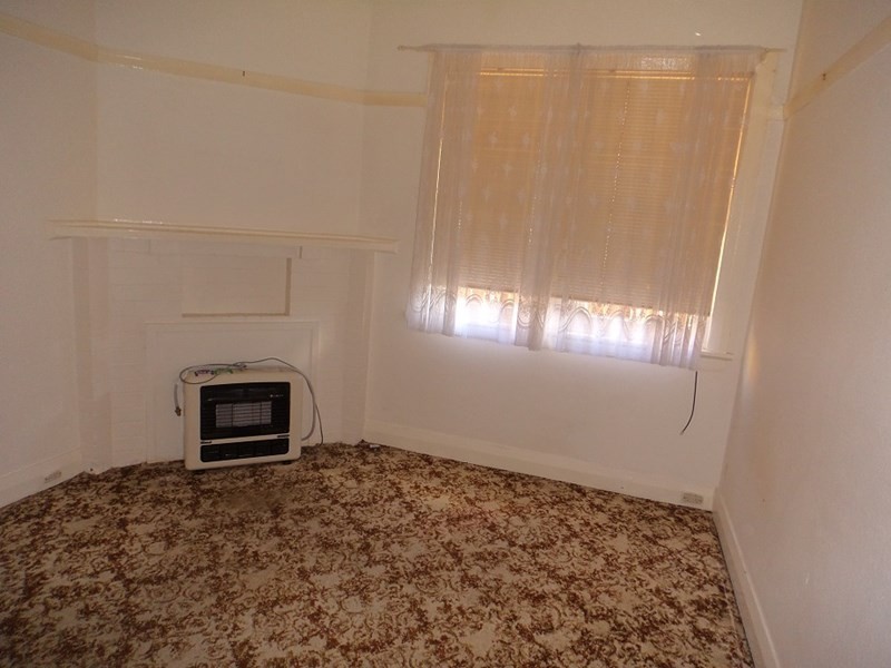 122 Addison Street, Goulburn NSW 2580