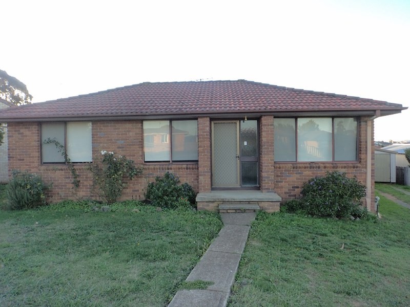 24 Gourock Avenue, Goulburn NSW 2580