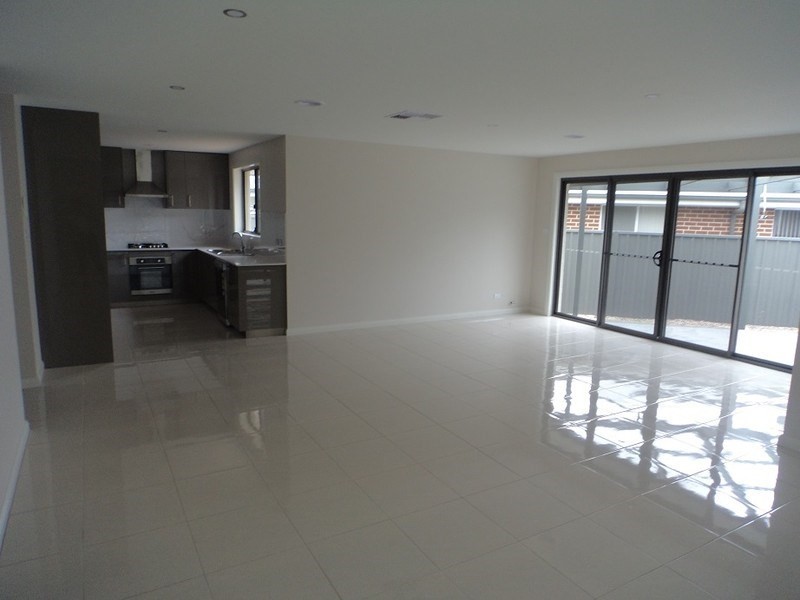 19B Mewburn Drive, Goulburn NSW 2580