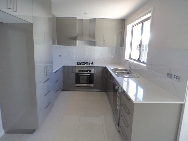 19B Mewburn Drive, Goulburn NSW 2580