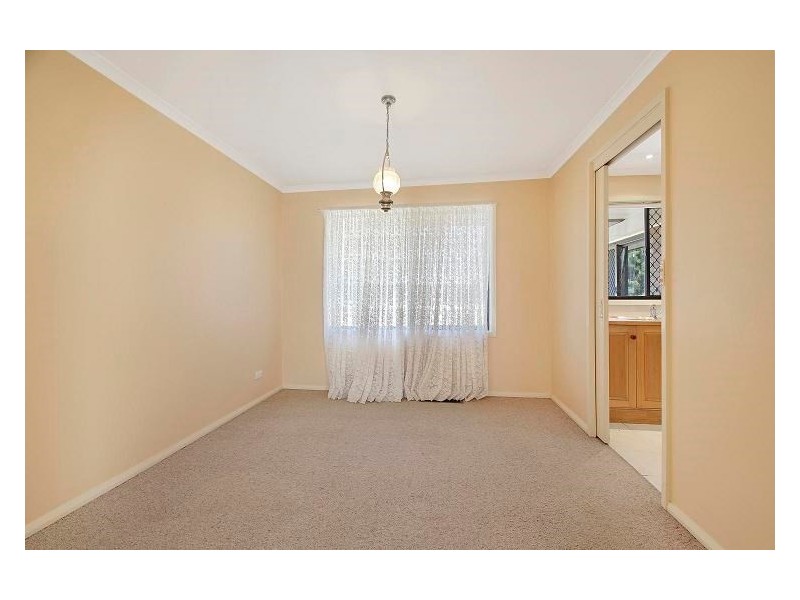 12 Komungla Crescent, Goulburn NSW 2580