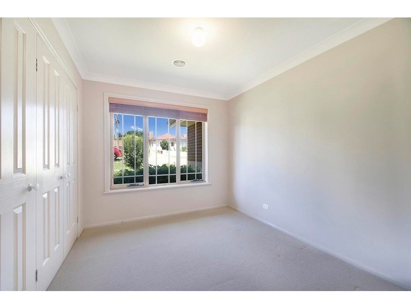 11 Holland Street, Goulburn NSW 2580