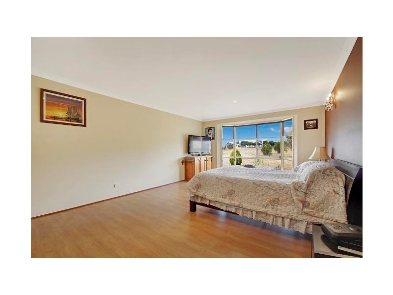 66 Bonnett Drive, Goulburn NSW 2580