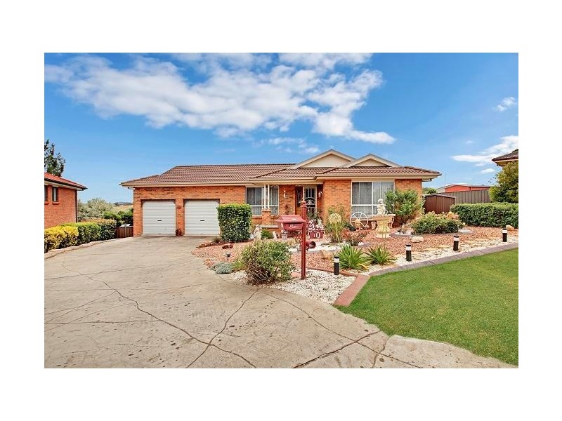 10 Samuel Place, Goulburn NSW 2580