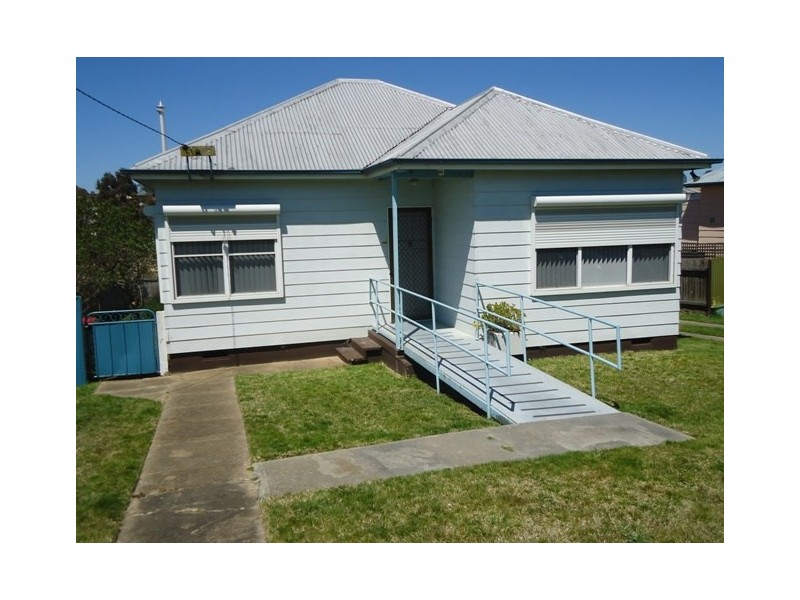 27 Kelso Street, Goulburn NSW 2580