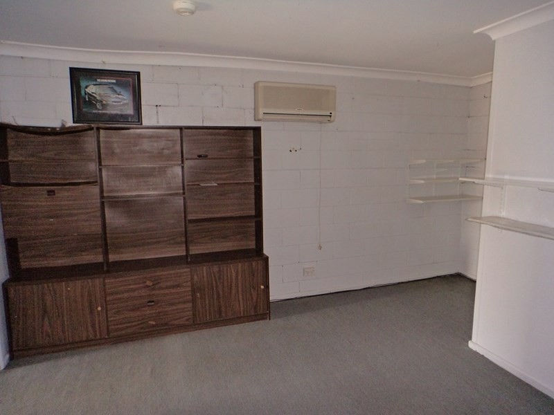 2 Fenwick Crescent, Goulburn NSW 2580