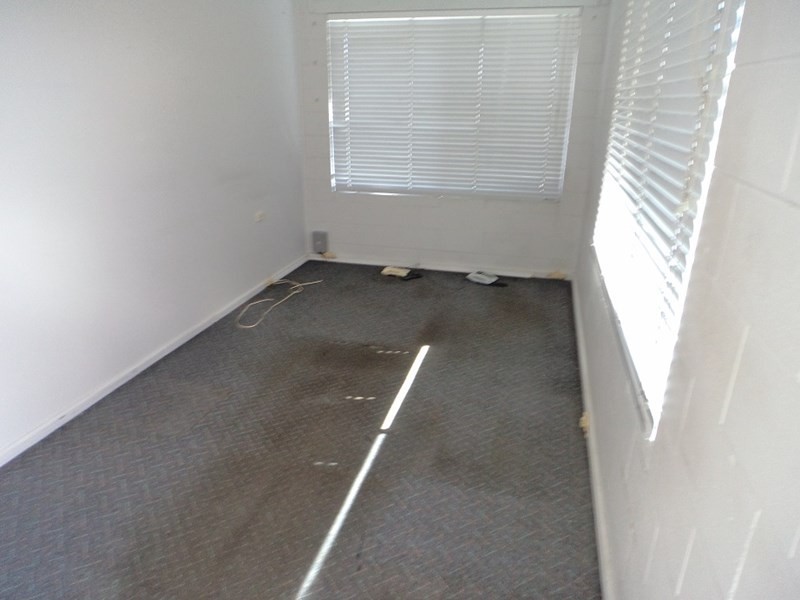 2 Fenwick Crescent, Goulburn NSW 2580