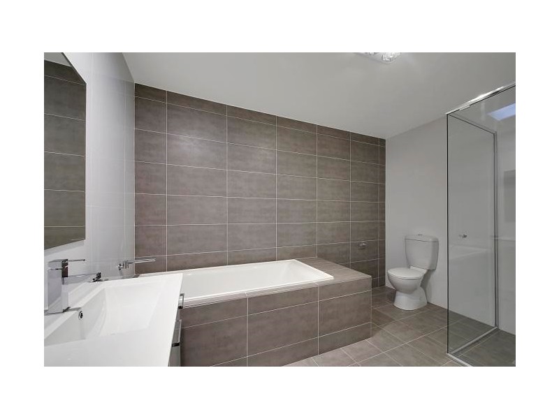 19B Mewburn Drive, Goulburn NSW 2580