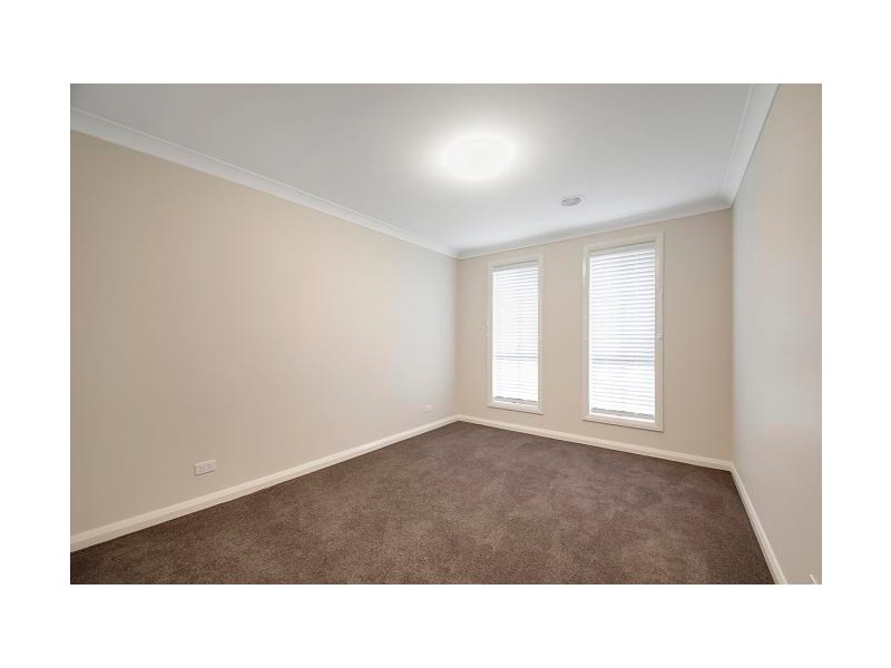 19B Mewburn Drive, Goulburn NSW 2580