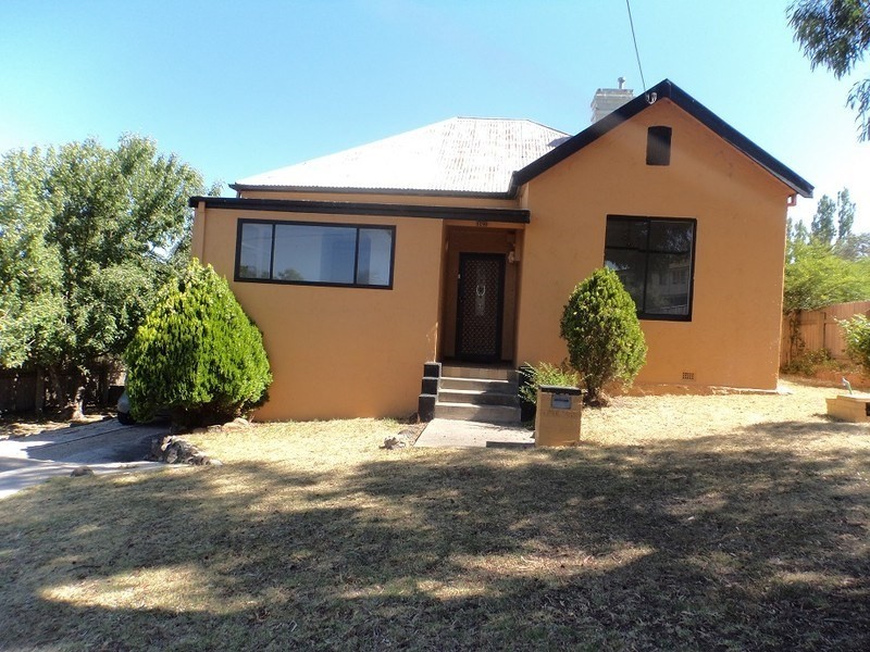 16 Lansdowne Street, Goulburn NSW 2580