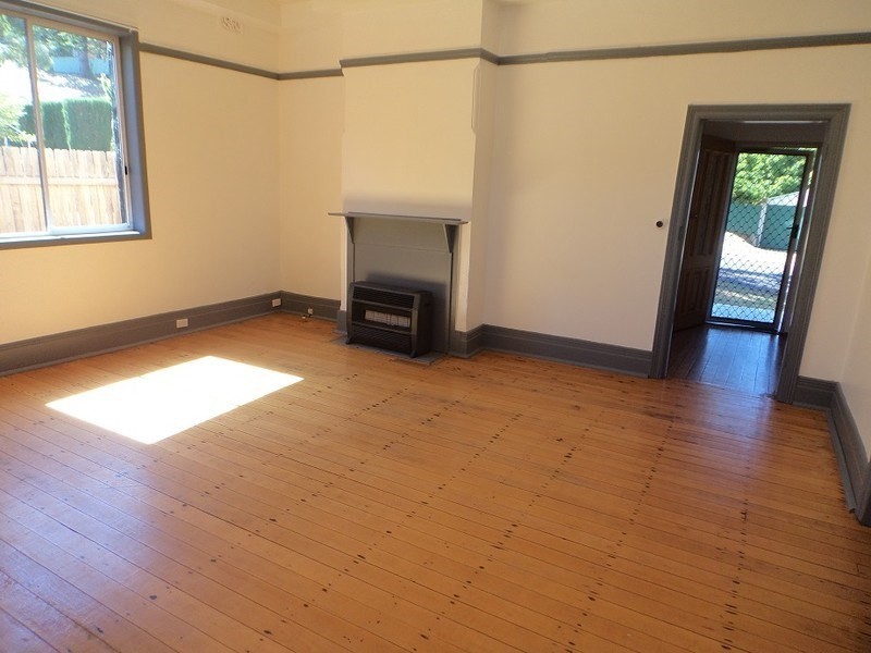 16 Lansdowne Street, Goulburn NSW 2580