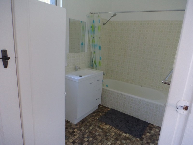 16 Lansdowne Street, Goulburn NSW 2580