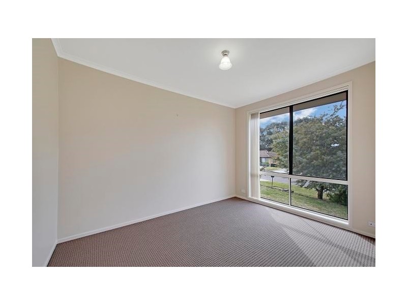 8 Grant Parade, Goulburn NSW 2580