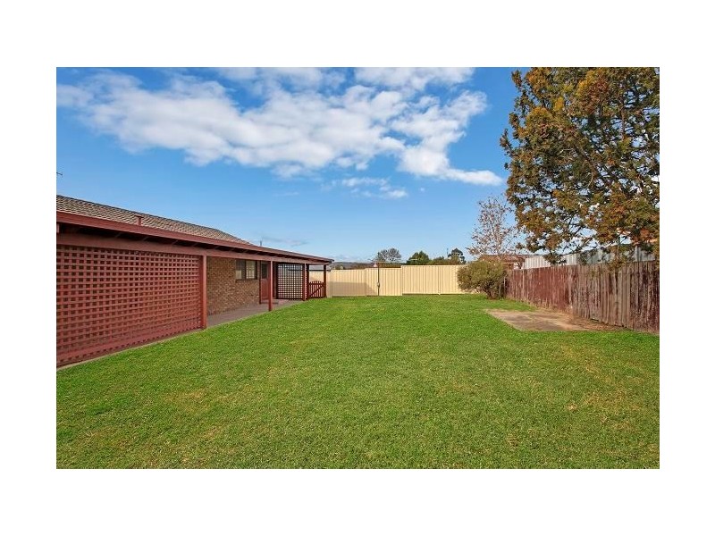8 Grant Parade, Goulburn NSW 2580