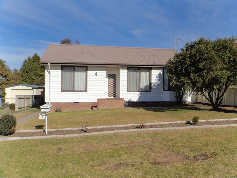 10 Wyatt Street, Goulburn NSW 2580