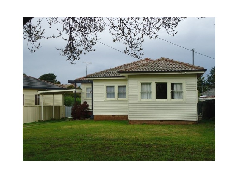 15 Godfrey Street, Goulburn NSW 2580