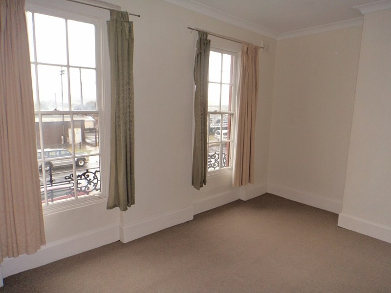 184 Sloane Street, Goulburn NSW 2580