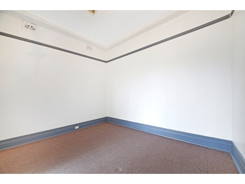 16 Lansdowne Street, Goulburn NSW 2580