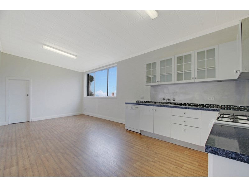 16 Lansdowne Street, Goulburn NSW 2580