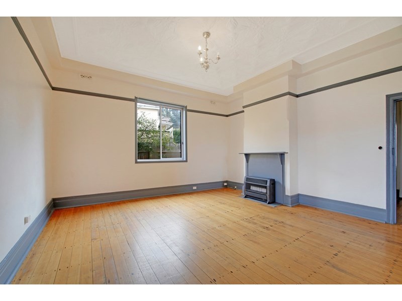 16 Lansdowne Street, Goulburn NSW 2580