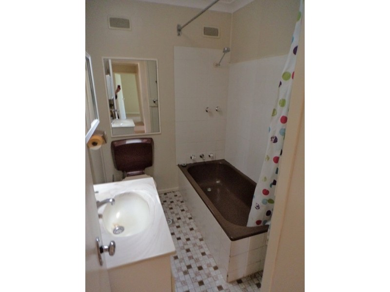 19 Nichols Street, Goulburn NSW 2580