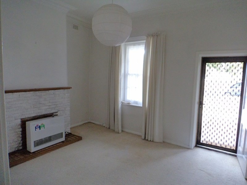 15 Mundy Street, Goulburn NSW 2580