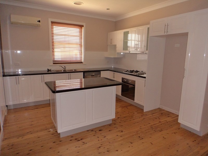 24 Faithfull Street, Goulburn NSW 2580