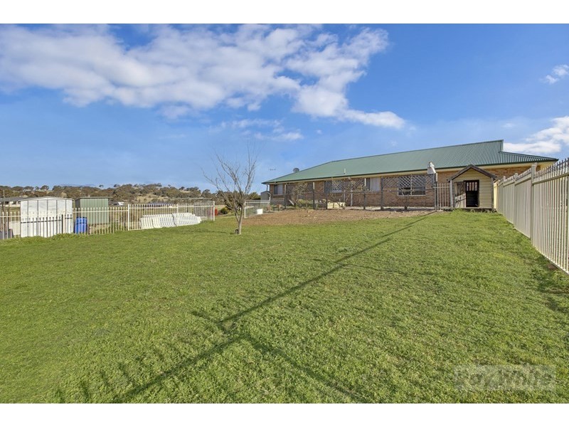 302 Run O Waters Drive, Goulburn NSW 2580