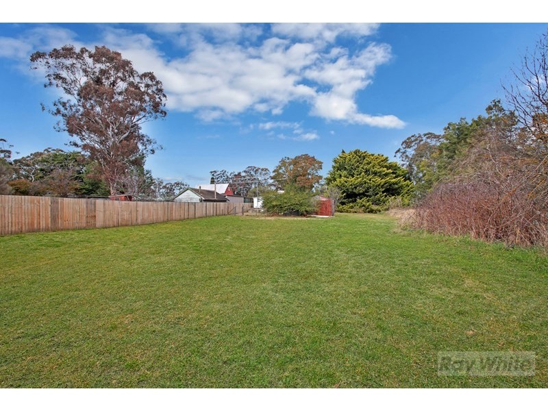 27 Goulburn Street, Marulan NSW 2579