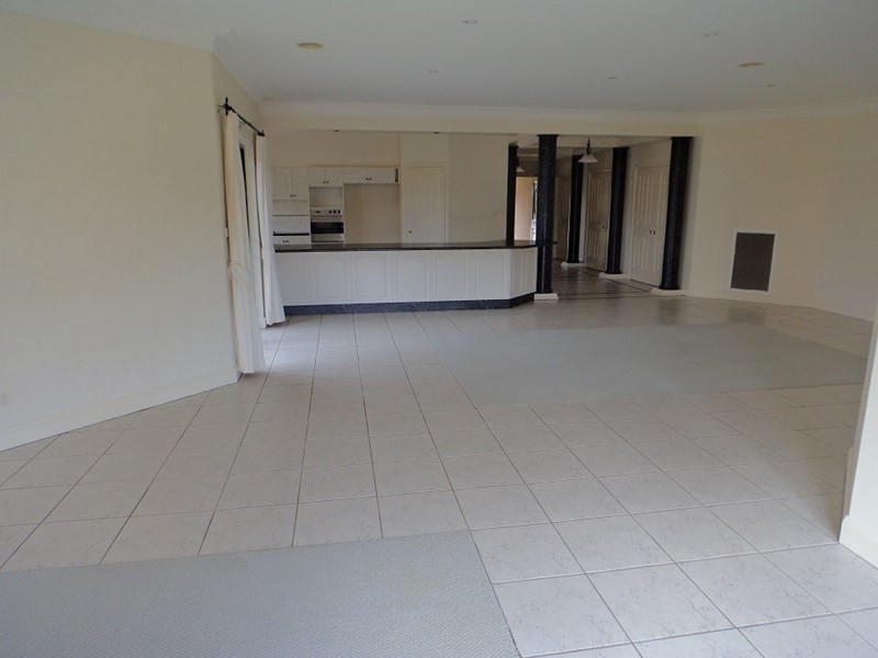 13 Oxley Crescent, Goulburn NSW 2580