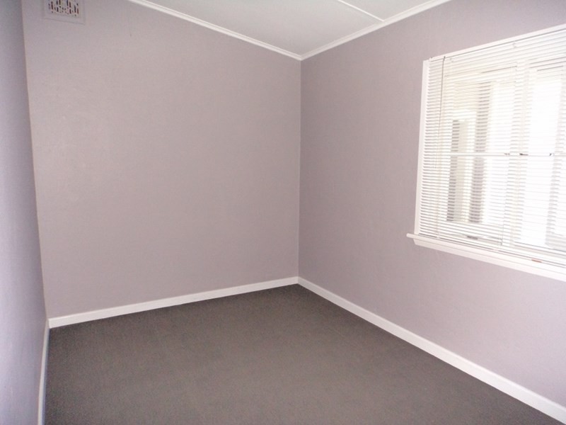 87 Clinton Street, Goulburn NSW 2580